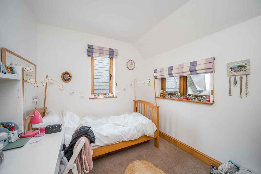 Bedroom- click for photo gallery